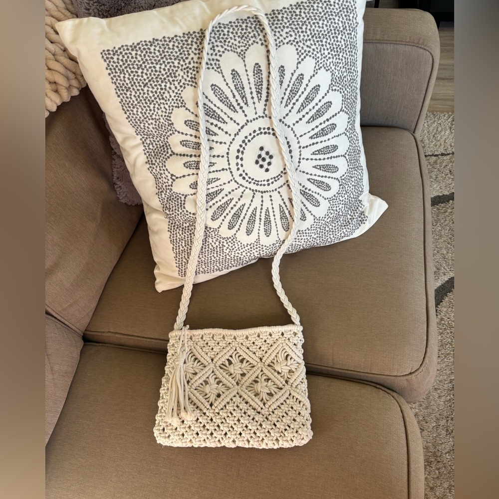 Handcrafted Crochet White Crossbody Bag NEW
